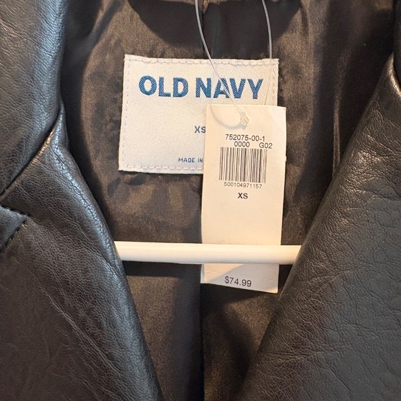 Old navy NWT faux leather jacket - Picture 4 of 4